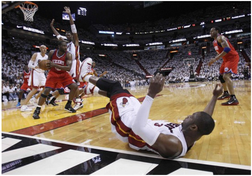 NBA赛场因湿滑延赛?中国十大木地板安信攻破湿滑木地板
