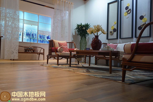 选择比努力更重要，大自然家居率先进入地板细分市场