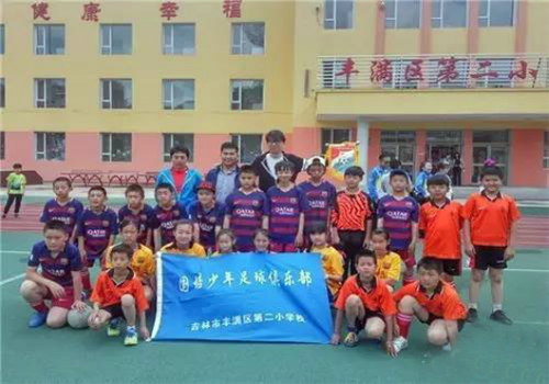 贝尔地板：以爱为名，助梦飞扬