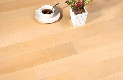 木地板企业发展需立足实际 积极洞察市场足迹