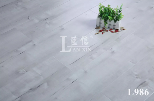 蓝信地板：带你走进黑白灰的世界